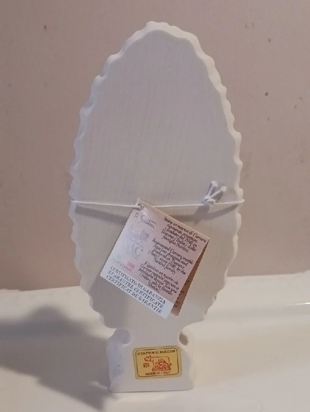 Beautiful White Virgin Mary Home Art Statue - Decorative Religious Figurine - Picture 2 of 12